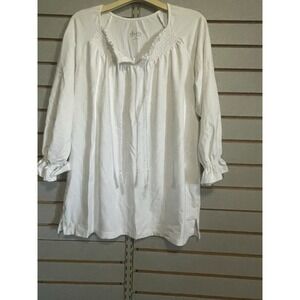 d&co Denim And Company Top Shirt Blouse 3/4 Sleeves L EUC Solid Tee Smocked Neck